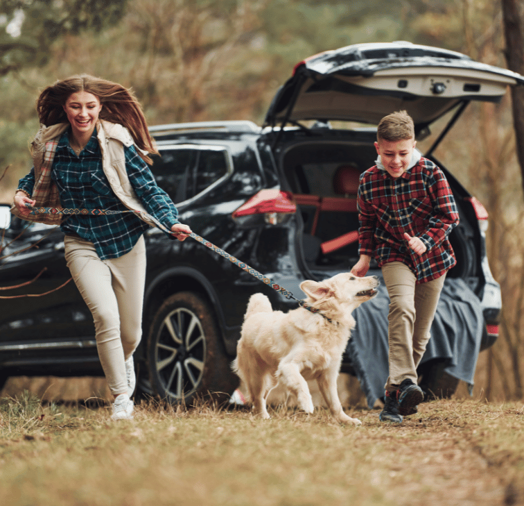 Family sitting in their car (4)