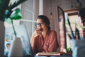 AdobeStock_322174411-900px