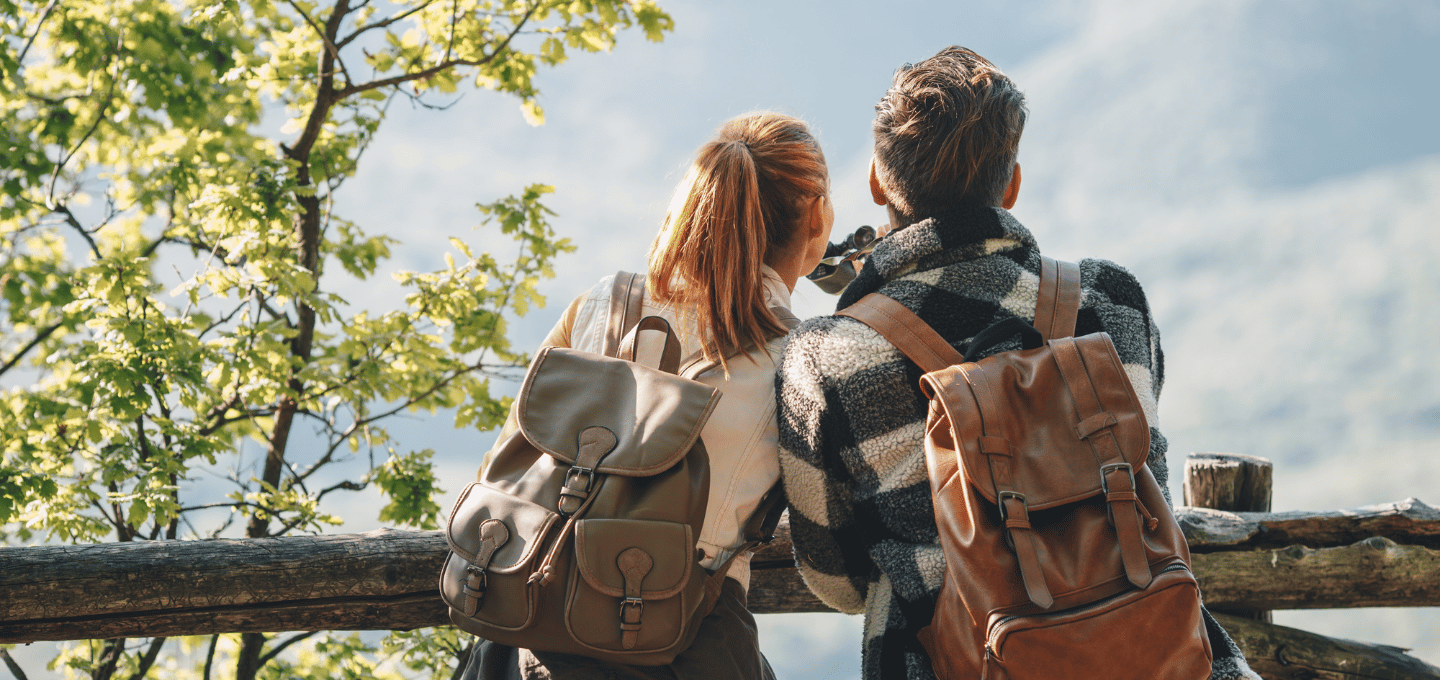 couple-looking-off-into-distance